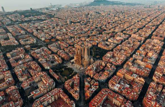 Barcelona Vacation: Gaudi's Masterpieces and Culinary Delights